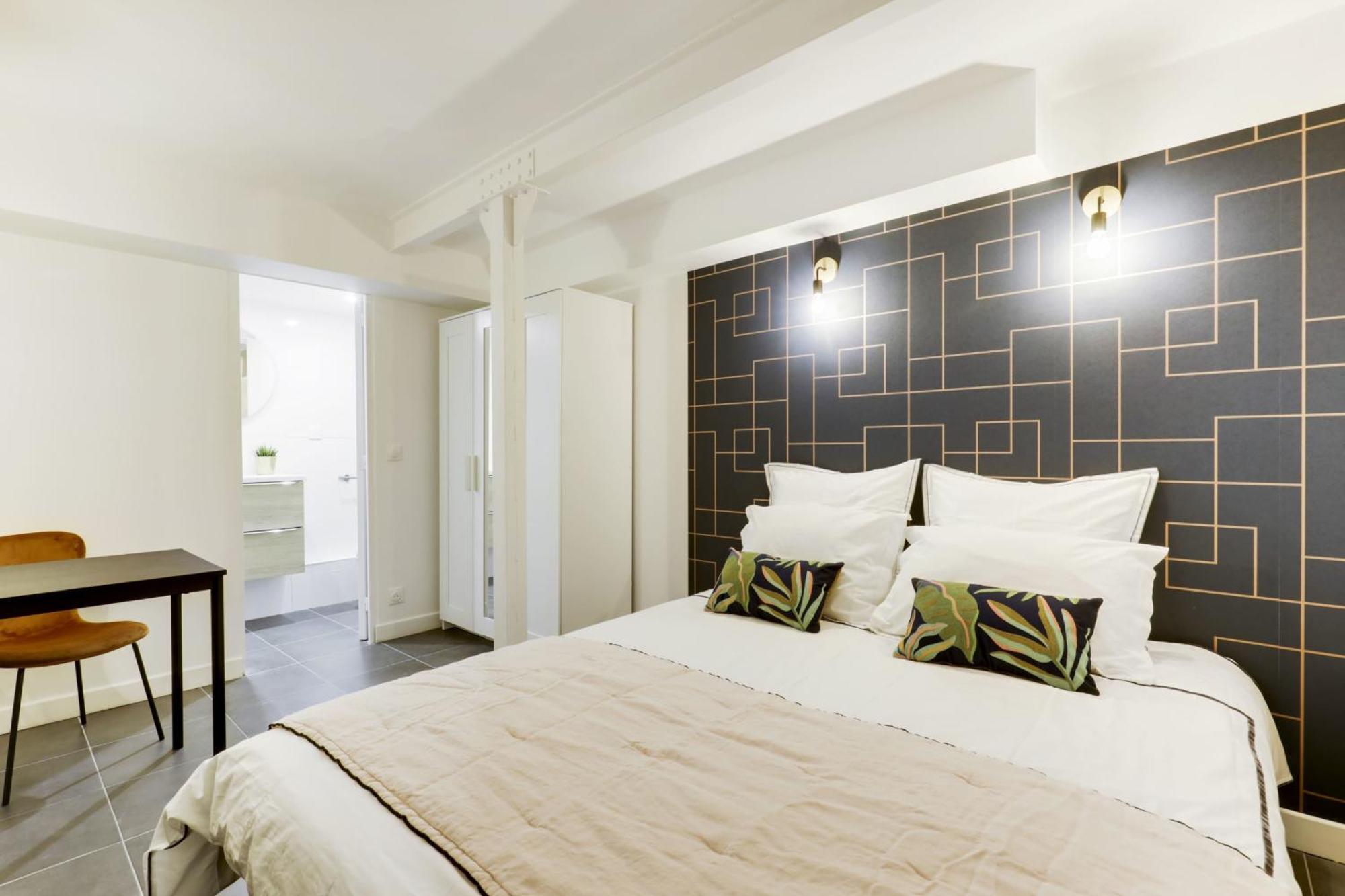 Nice Apartment Renovated And Bright Street Side Париж Екстериор снимка